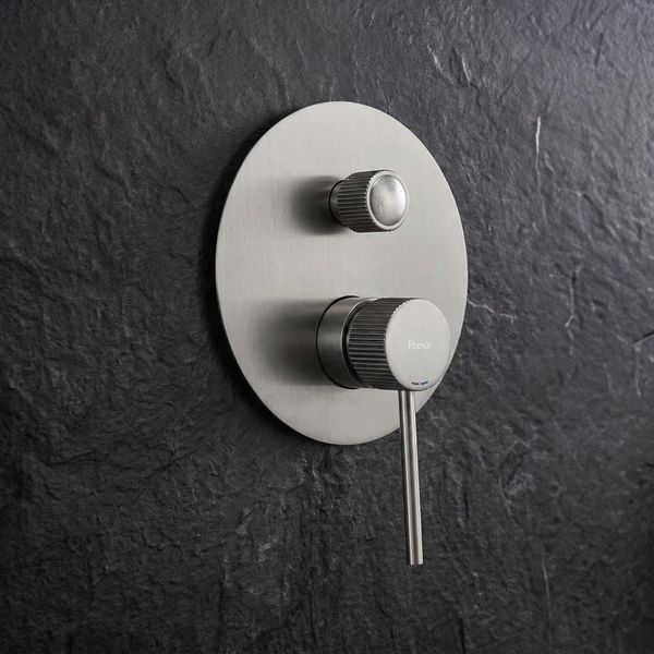 душова система прихованого монтажу Rea Lungo Stripe brushed nickel (REA-P9493) REA-P9493 фото