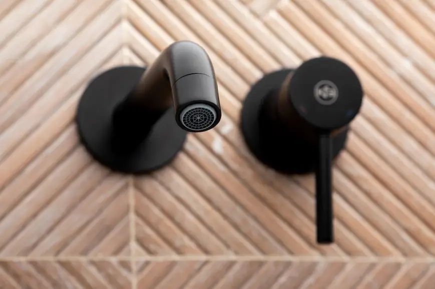 MOZA BLACK Змішувач ARMATURA для умивальника настінний прихованого монтажу (5039-810-81) 105107 фото